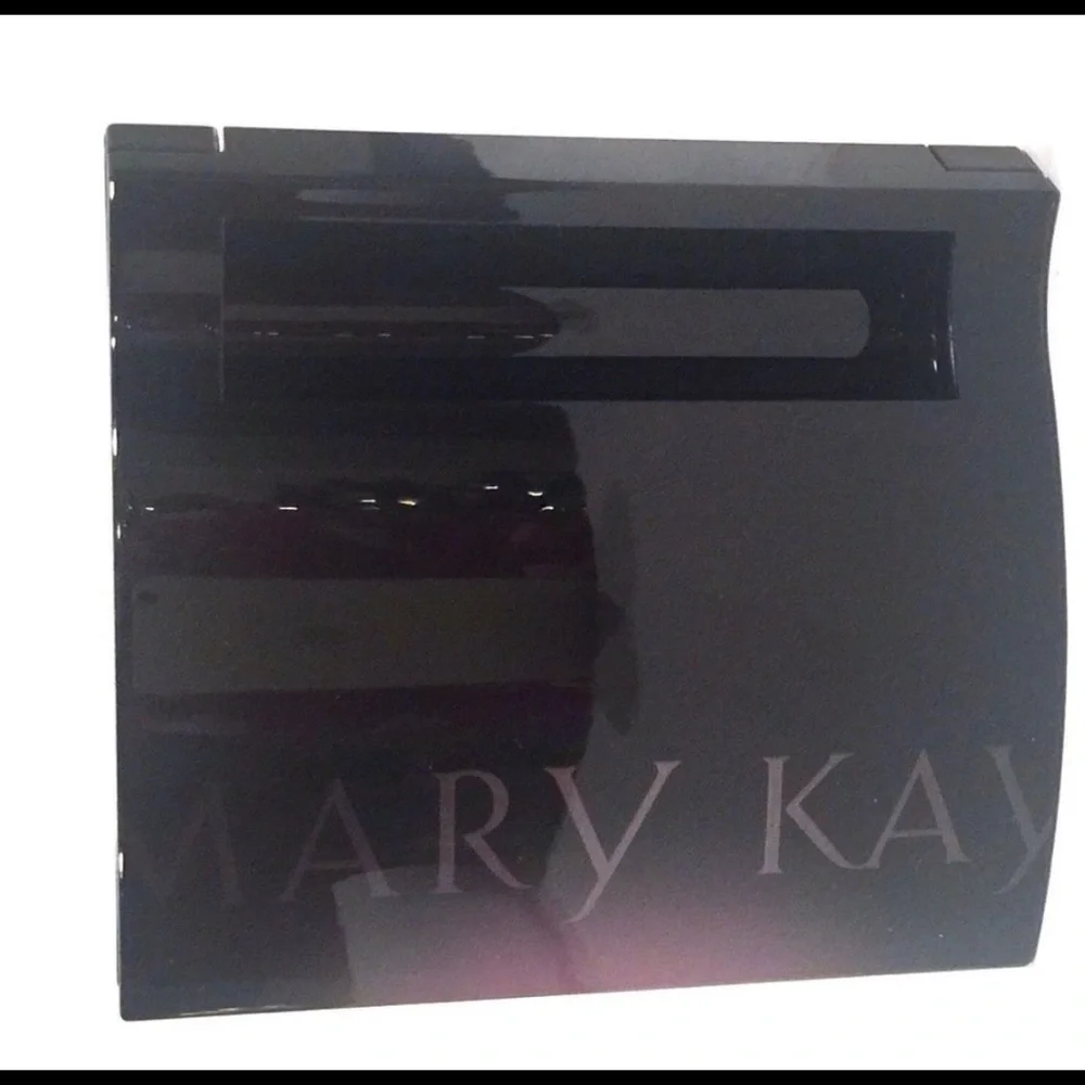 MARY KAY MAGNETIC BLACK COMPACT~UNFILLED~